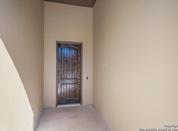 3rd image of 9927 Barefoot Way