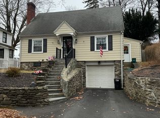 23 Tiverton Pkwy, Worcester, MA 01602