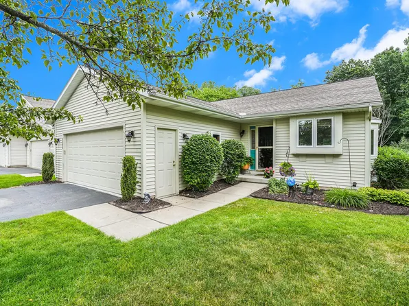 2588 Rolling Ridge Ln NW, Grand Rapids, MI 49534