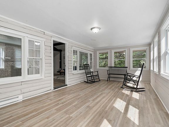 3rd image of 37 Symonds Lane