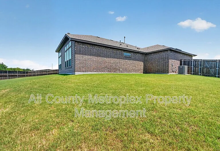 1602 Emerald Brook Ct — Photo 27