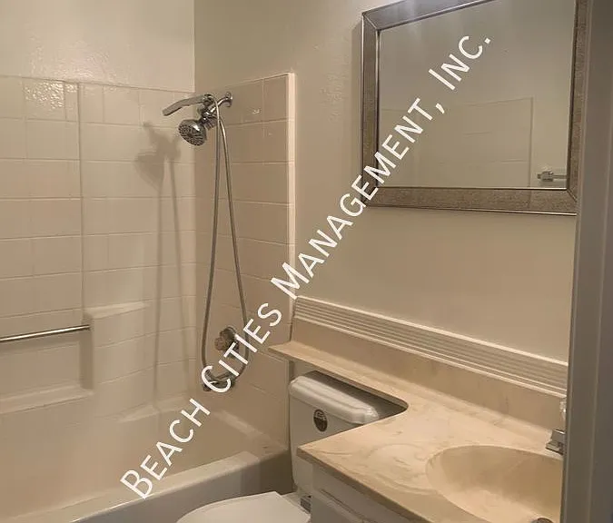 1723 Cedar Ave #211 — Photo 22