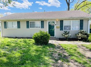 1604 Parklane Dr, Cahokia, IL 62206