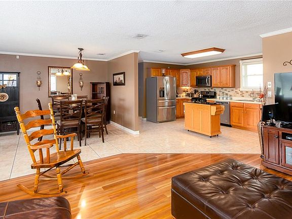 4th image of 4501 15th St