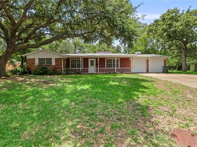 2102 Wayside Dr, Bryan, TX, 77802