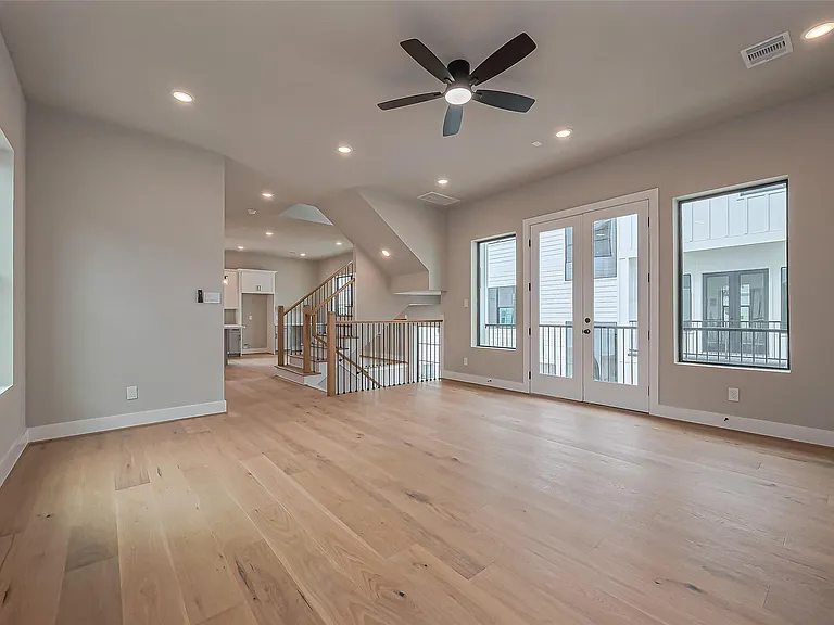 1222 W 24th St #D — Photo 6