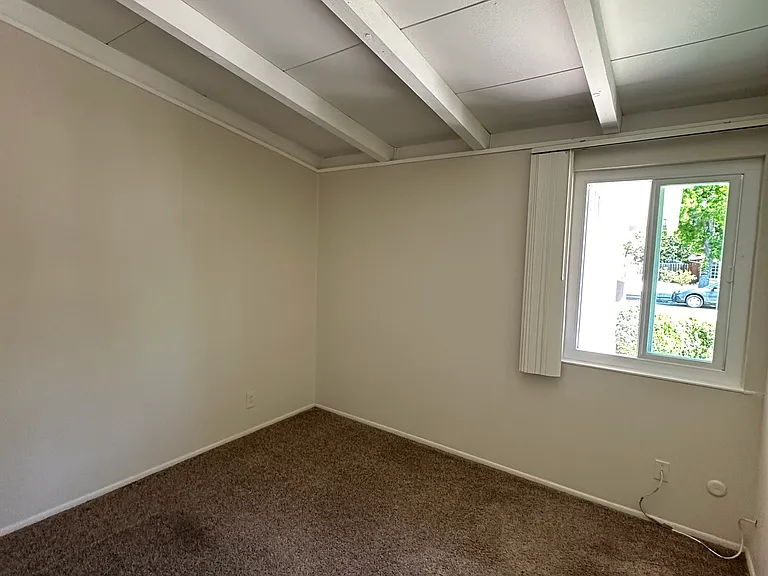 796 Lakehaven Dr — Photo 10
