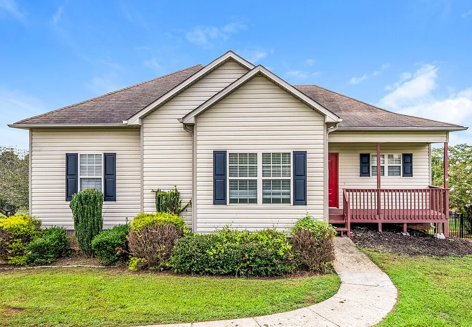 310 Hidden Ridge Dr