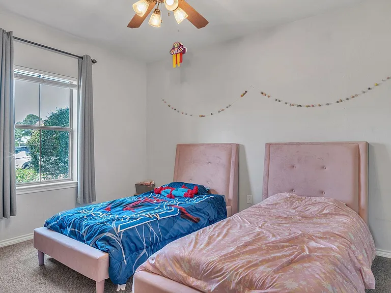 350 Julius Davis Ln — Photo 17