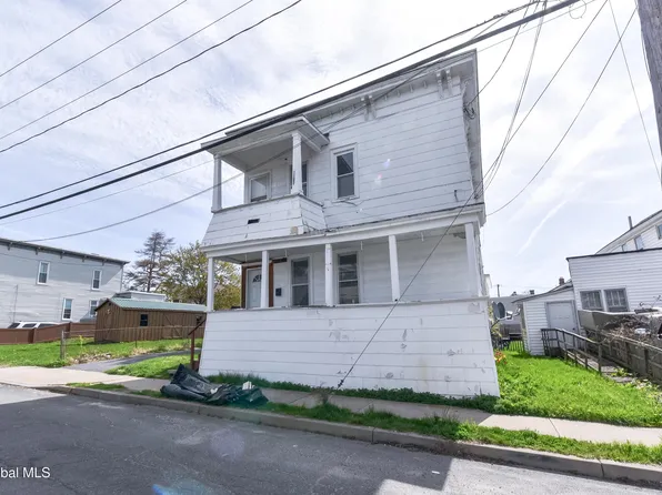 203 Brookside Avenue, Amsterdam, NY 12010
