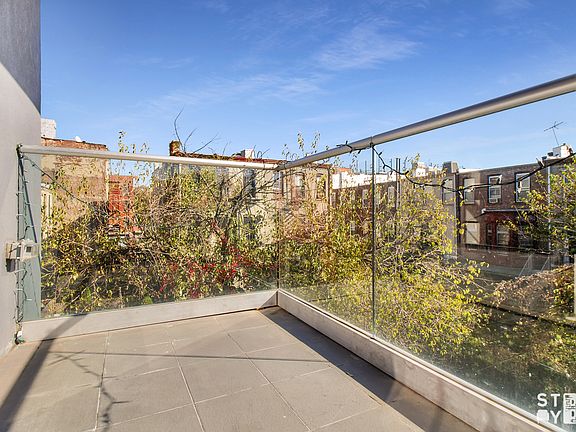 5th image of 672 Halsey St #3B