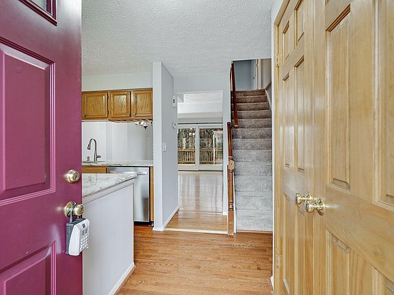 3rd image of 2827 New Providence Ct