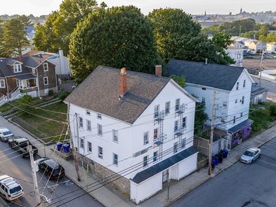 913 Rodman St, Fall River, MA, 02721