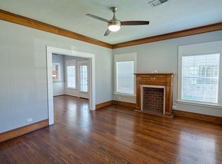 904 Euclid St, Houston, TX 77009