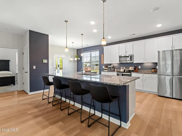 1255 Old Folkstone Road, Sneads Ferry, NC 28460