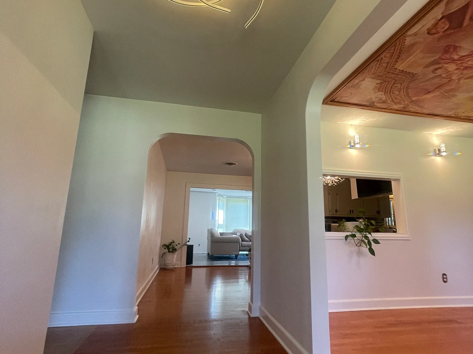 4 bed, 2686 sqft, $3,432 — Photo 3
