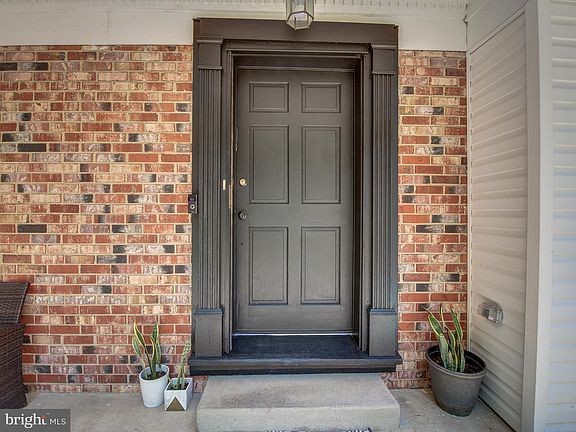 3rd image of 14585 Leary St
