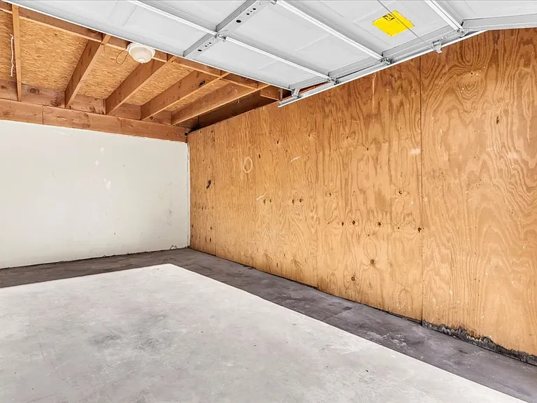 8922 I Ave #2 — Photo 19