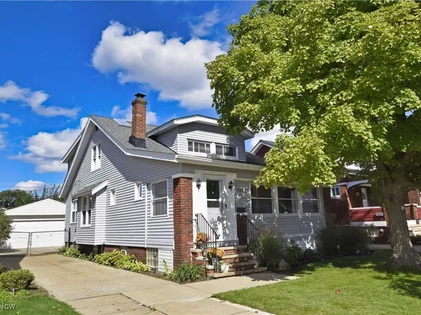 6910 Gilbert Ave, Parma, OH 44129