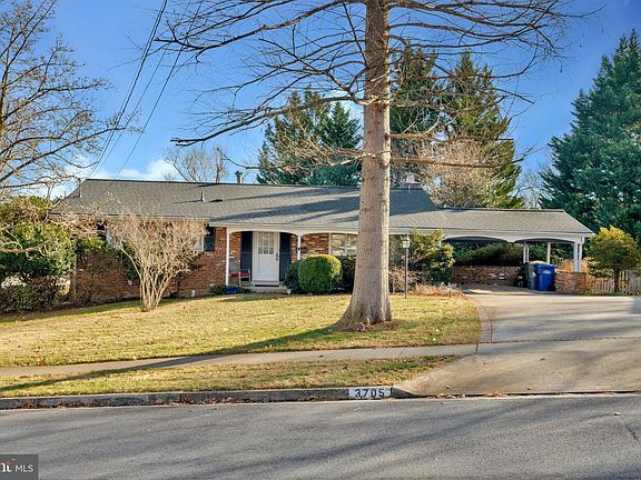 3rd image of 3705 Moss Dr