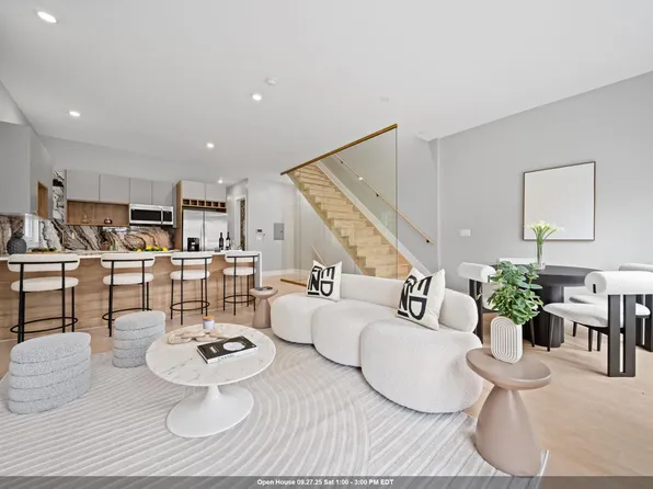 22 Perrine Ave Floor 2, Jersey City, NJ 07306