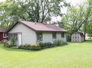 108 Ismond Rd, Houghton Lake, MI 48629