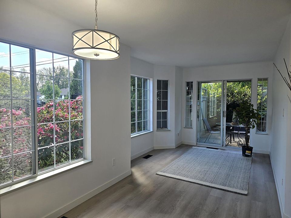 1st image of 11502 Burnett St #31