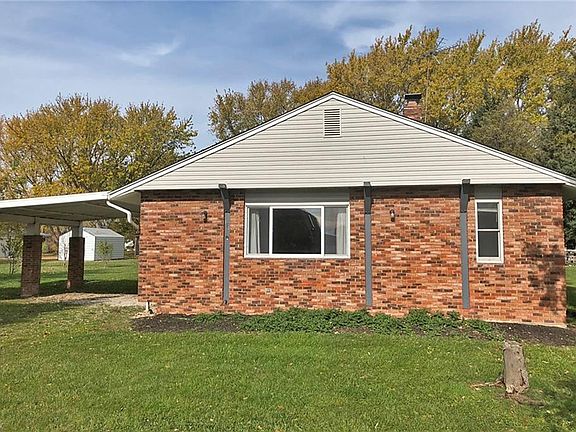 5th image of 131 Lake Ct