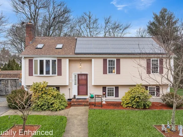 55 Oregon Ave, Rockland, MA 02370