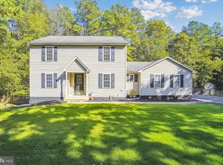 8109 S Woods Dr, Fredericksburg, VA 22408