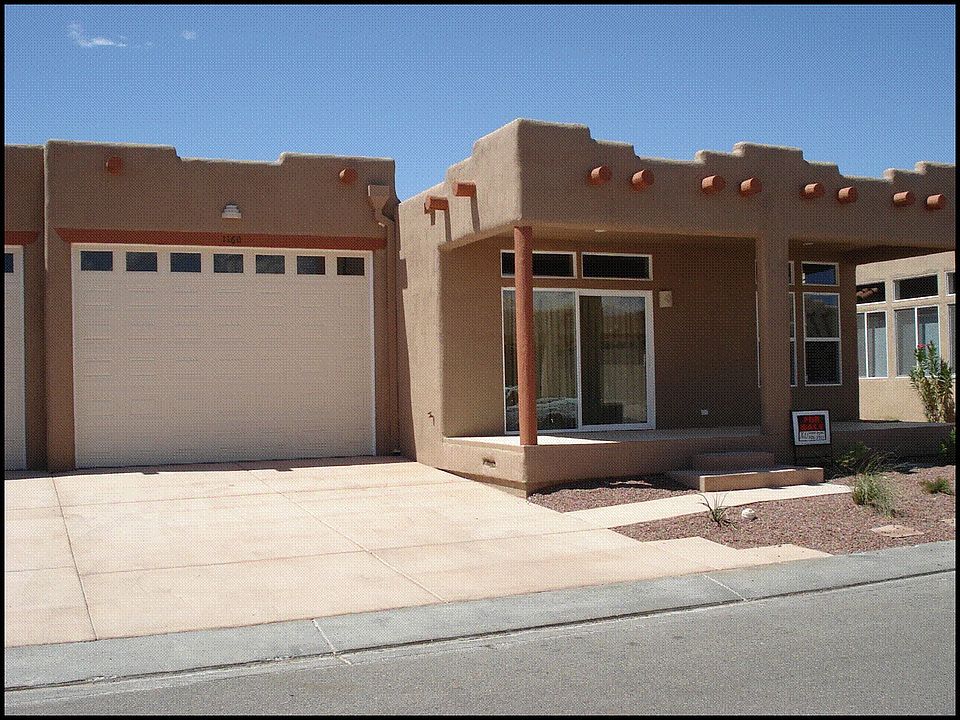 Just Steps from the Colorado River