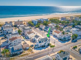 9213 Beach Ave, Brant Beach, NJ 08008