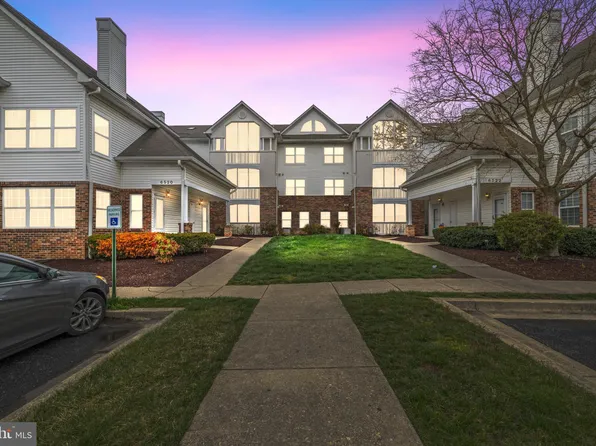 6520 Lake Park Dr APT 301, Greenbelt, MD 20770