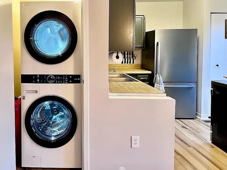 Like new washer/dryer and appliances