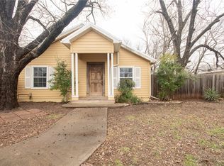 105 E 9th St, Valley Mills, TX 76689