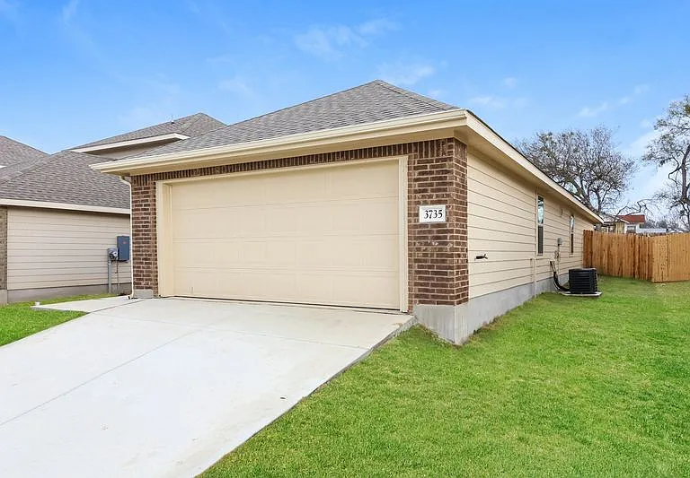 3735 Somers Crst — Photo 5