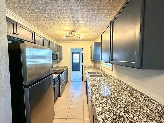 5th image of 4308 E 4th Pl