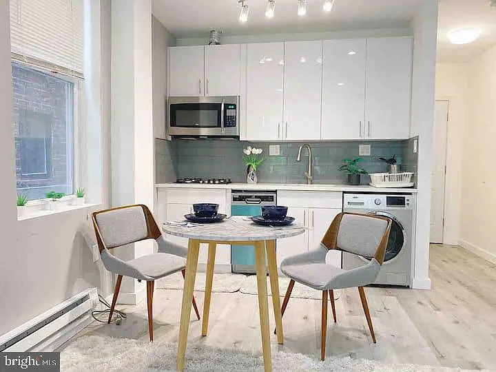 2402 Spruce St #1R — Photo 5