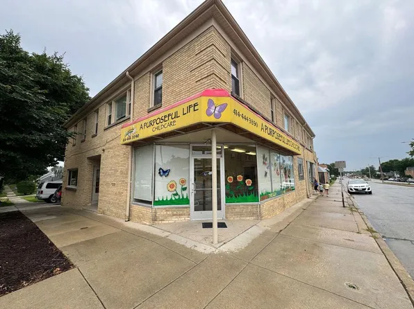 3075 North 72nd STREET, Milwaukee, WI 53210