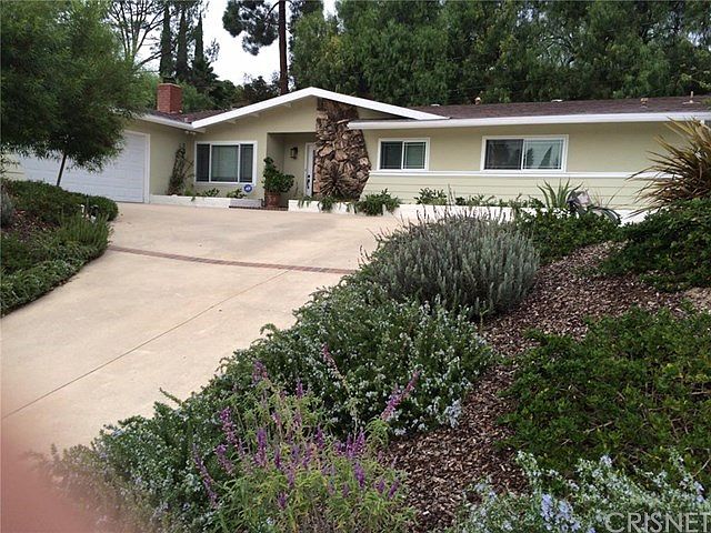 1st image of 2141 Montrose Dr