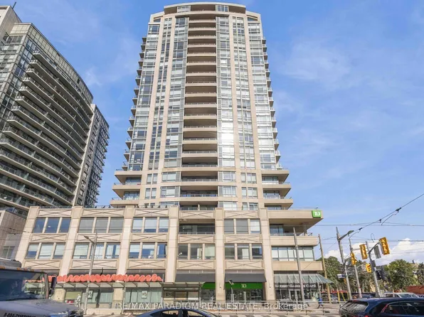 500 Saint Clair Ave W, Toronto, ON