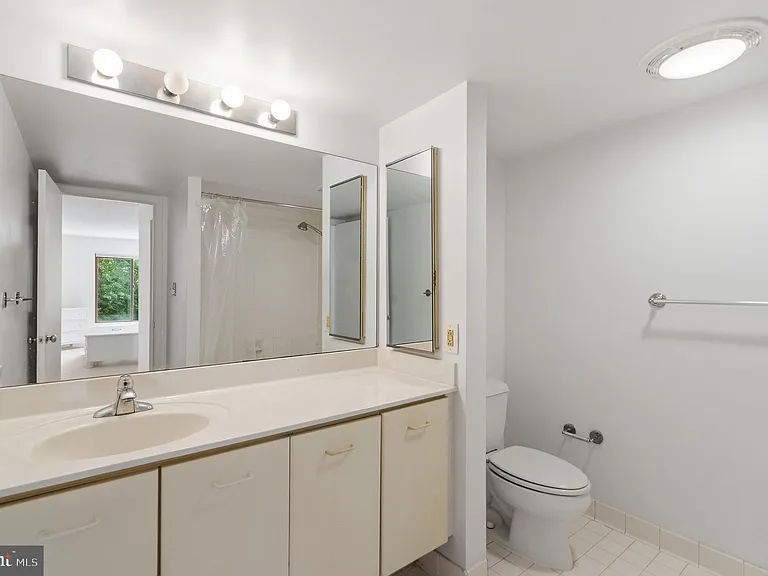 2111 Wisconsin Ave NW #203 — Photo 16