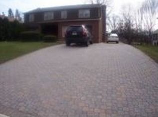 3290 Bartram Rd, Willow Grove, PA 19090