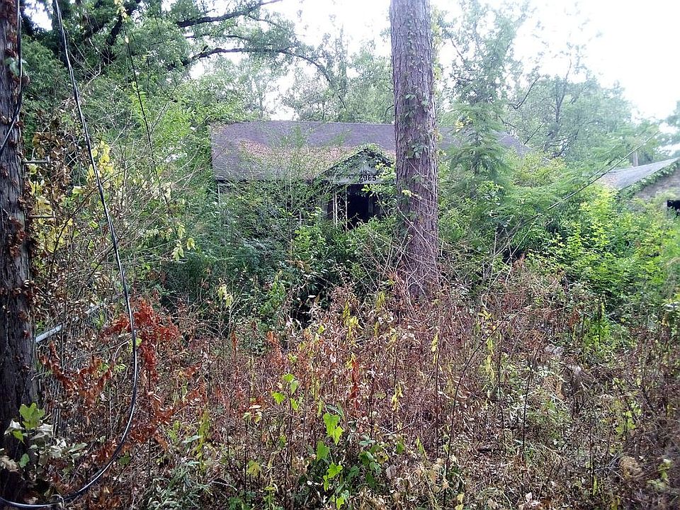 2nd image of 2965 Greenwood Ave