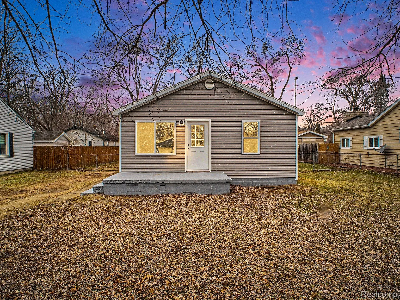 259 N Genesee St photo 1