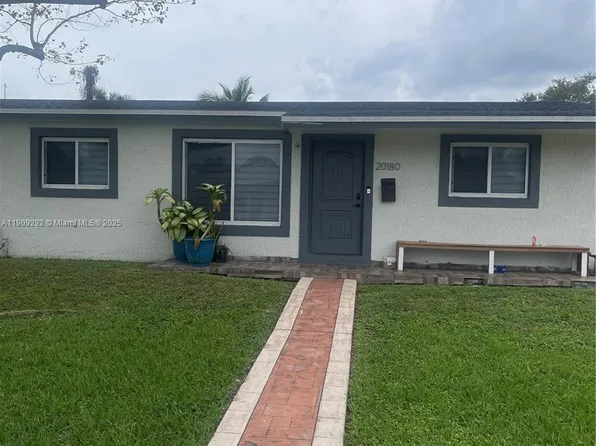20180 NW 14th Ct, Miami Gardens, FL 33169