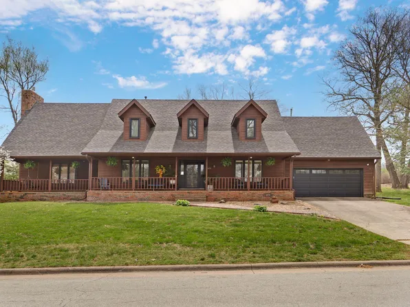 4072 E Linwood Street, Springfield, MO 65809