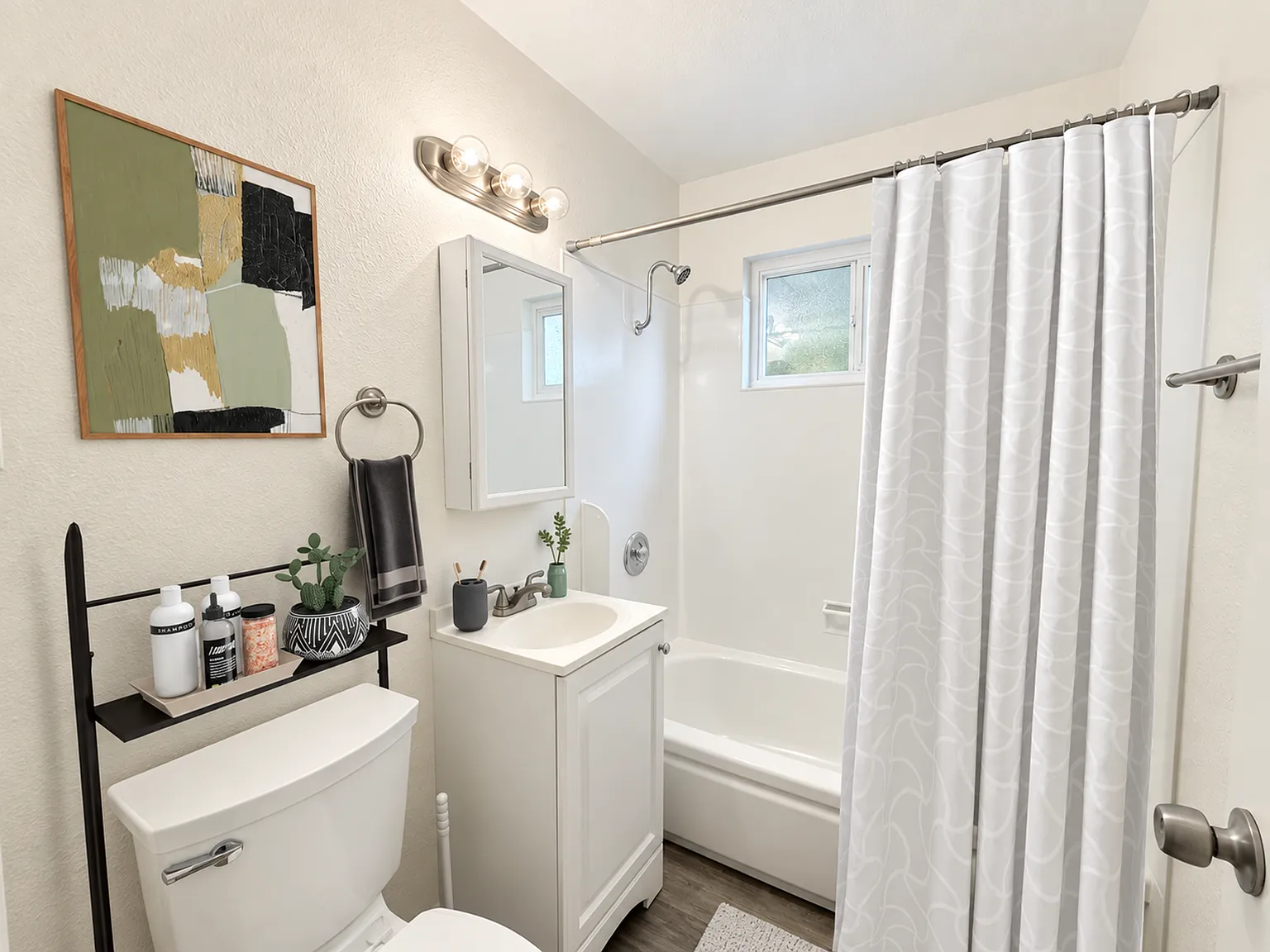 Wyda Way Apartments — Photo 4