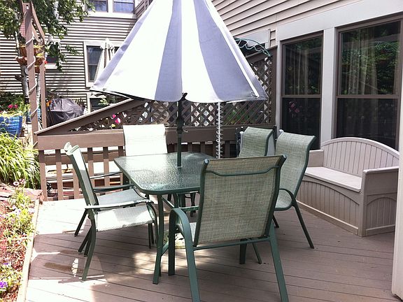 2nd image of 30 Beecher Ln