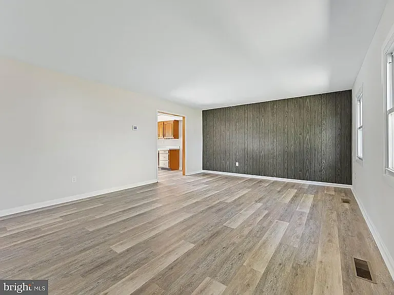 20 Huntington Ln — Photo 11